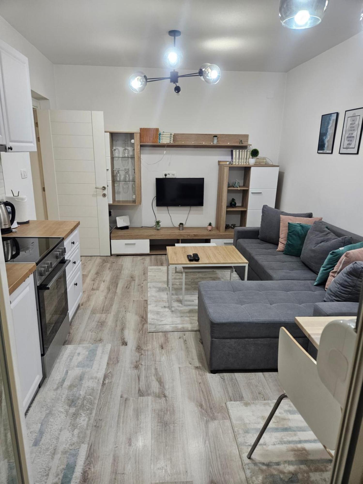 Apartment Mini Kumanovo Luaran gambar
